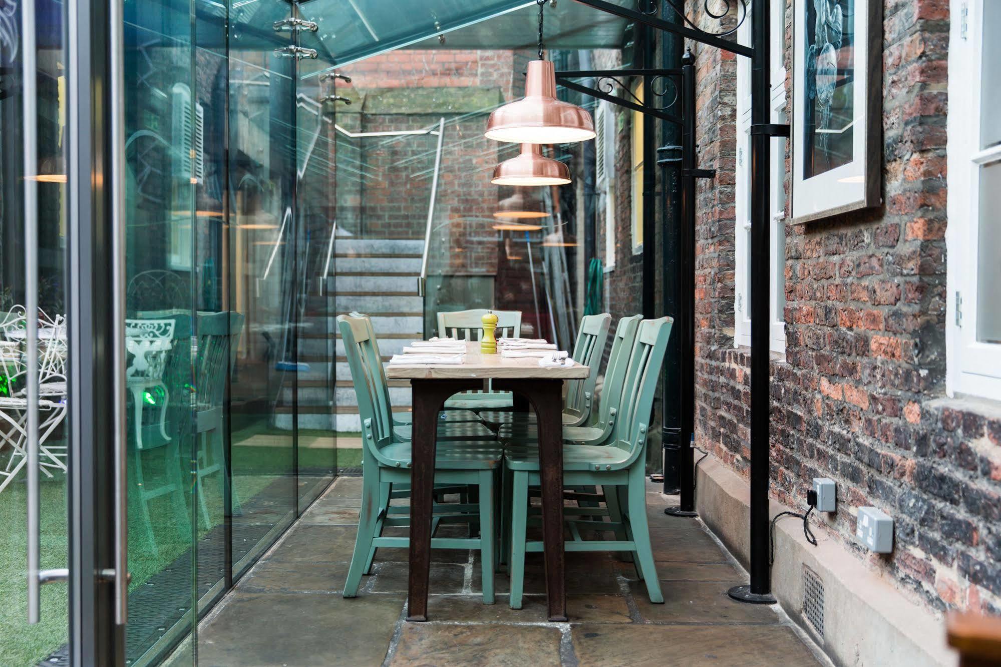 Judge'S Lodging York Ngoại thất bức ảnh The Glasshouse